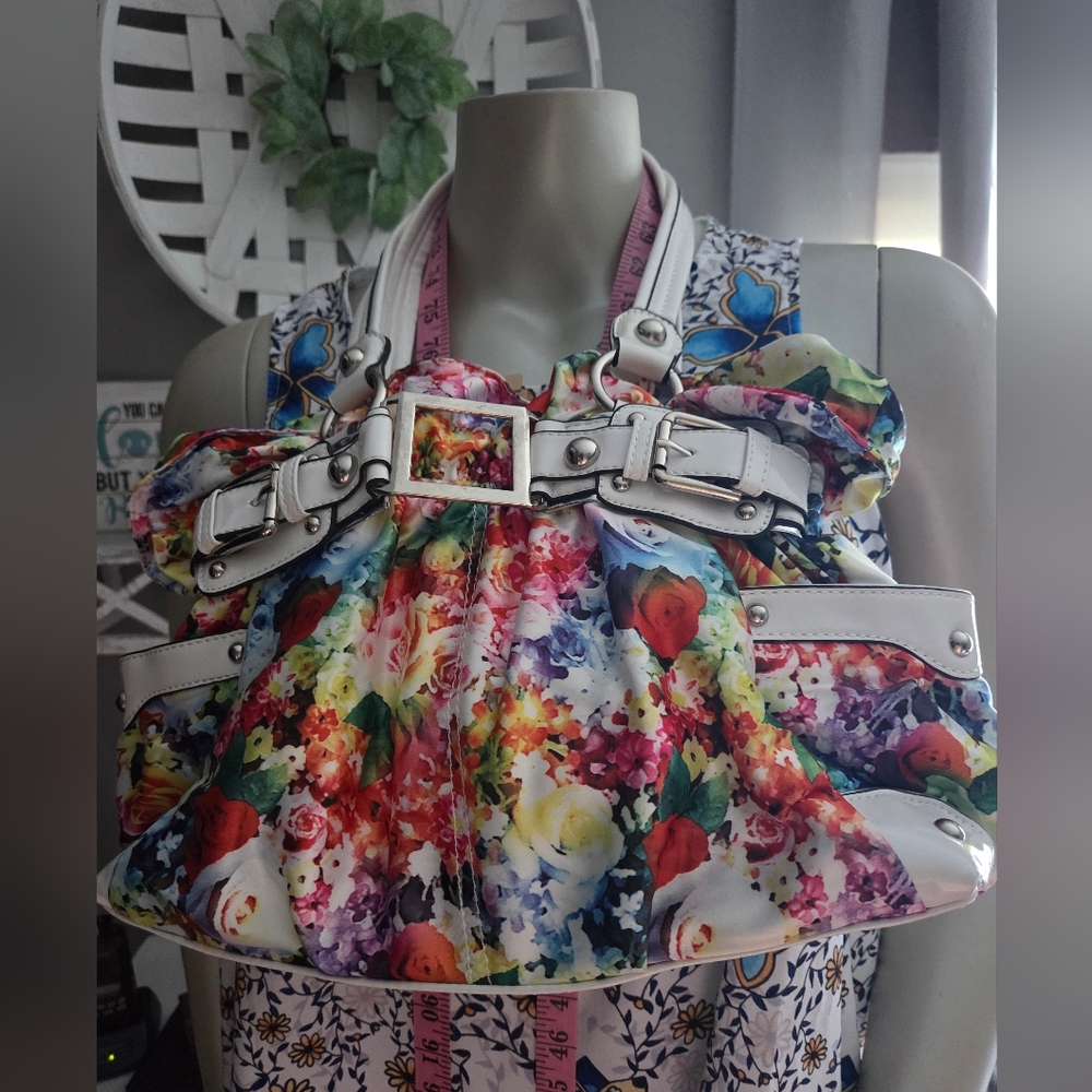 NEW Wilson's Leather Floral Handbag